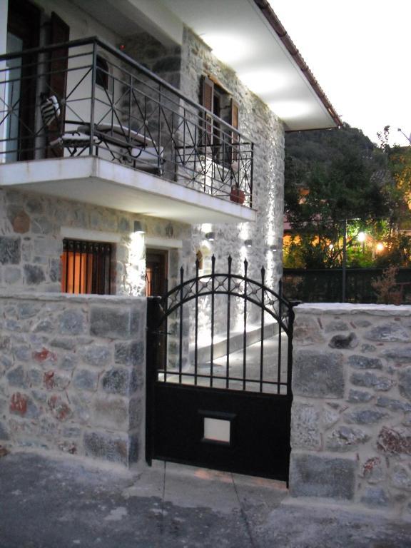 Villa Iris Mystras Exterior photo